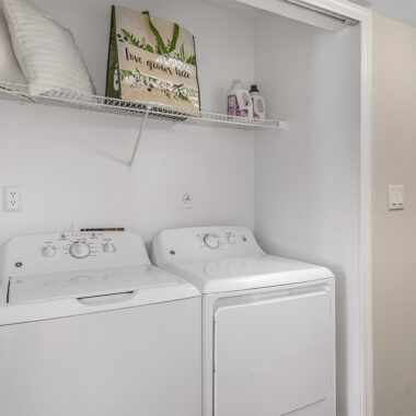 In Unit Full Size Washer and Dryer